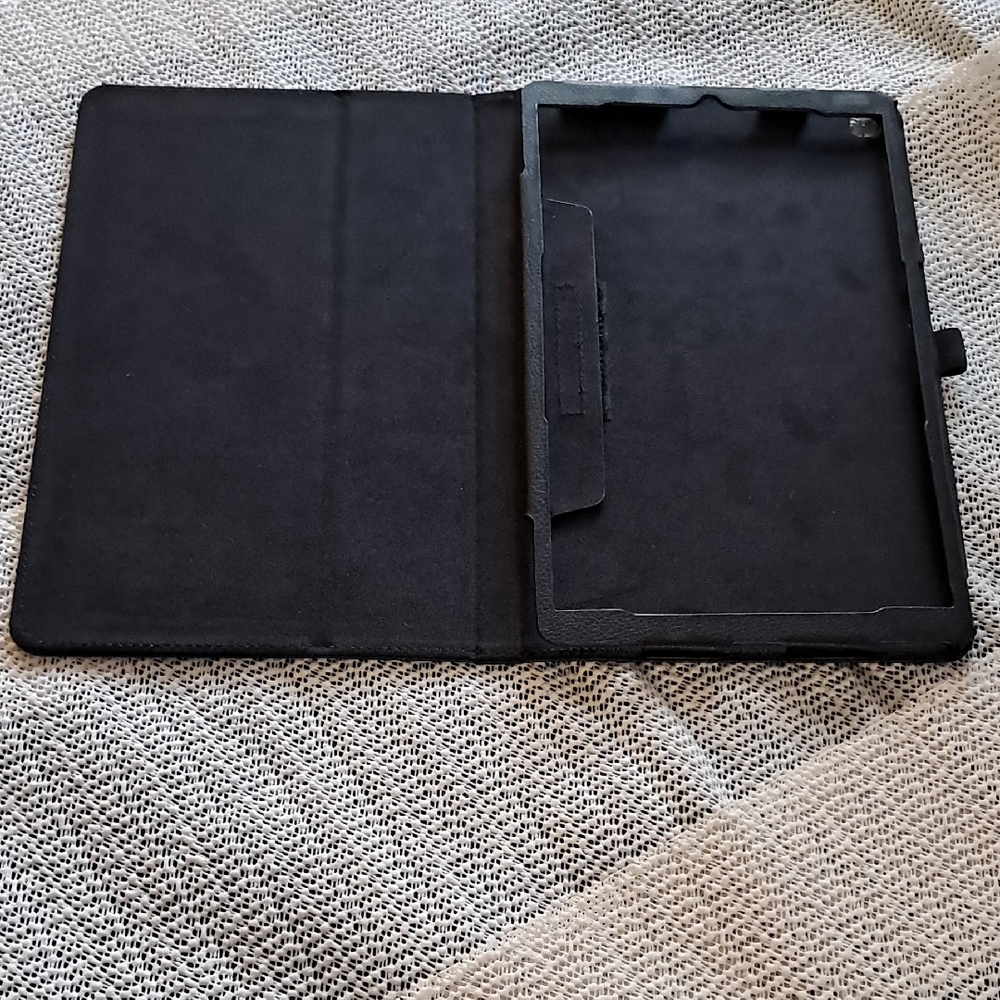 Leathet Tablet Case - Picture 3 of 10